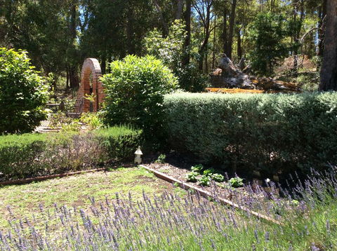 Crabapple Lane - Yamba Accommodation 2