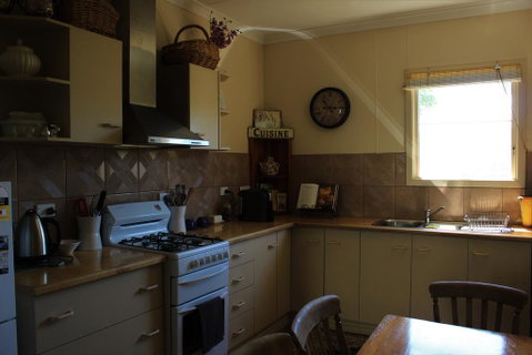 Cream Cottage - Yamba Accommodation 0