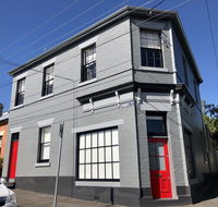 Cromwell Apartment - 3 Red Doors Battery Point - Yamba Accommodation