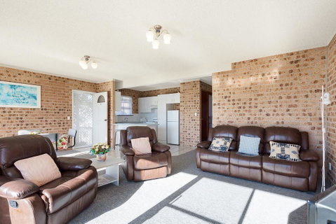 Crystal Waters Unit 2 - Yamba Accommodation 3