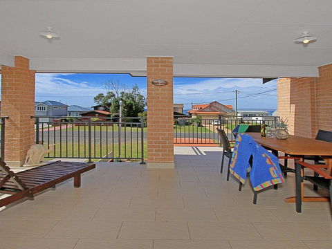 CShells On Quay - Perfect Location And Great Views - Yamba Accommodation 1