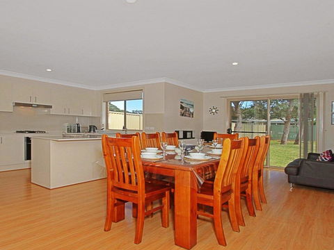 CShells On Quay - Perfect Location And Great Views - Yamba Accommodation 2
