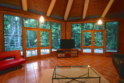 Daintree Cascades - Yamba Accommodation 1