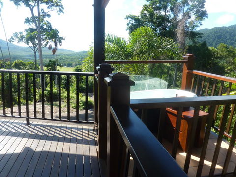 Daintree Holiday Homes - Yurara - Yamba Accommodation 2