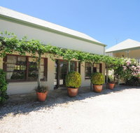 Daisy Cottage - Yamba Accommodation