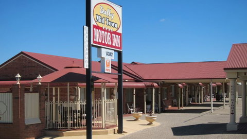 Dalby Mid Town Motor Inn - Yamba Accommodation 0