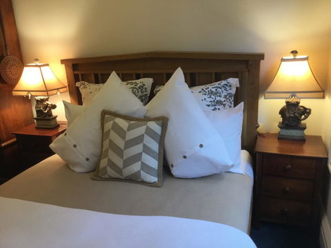 Davaar Hideaway Leura - Yamba Accommodation 3