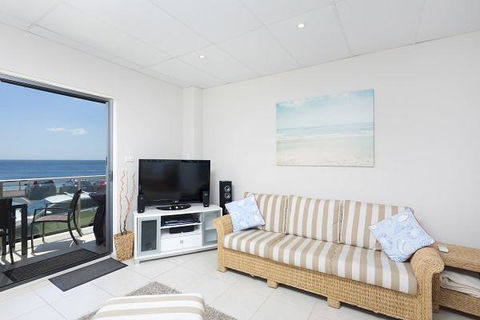 Debra Court Unit 1 - Yamba Accommodation 2