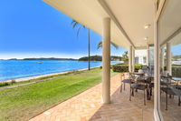Book Salamander Bay Accommodation Vacations Yamba Accommodation Yamba Accommodation