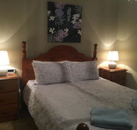 Desert Flower Cottages on Wolfram St - Yamba Accommodation
