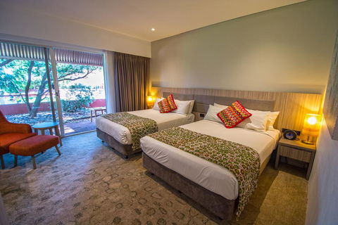 Desert Gardens Hotel - Yamba Accommodation 1