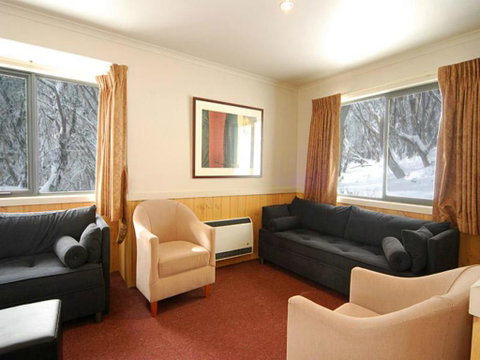 Discobulous 6 - Yamba Accommodation 3