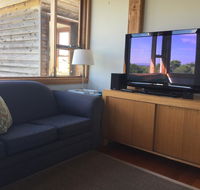 Dolphin Beach House - Yamba Accommodation