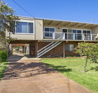 Dolphin Breeze - fully fenced and pet friendly