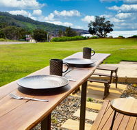 Dolphin Studio Apartment 1a Ocean Street - Yamba Accommodation