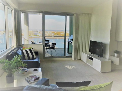 Dolphin View At Spinnaker - Yamba Accommodation 1