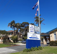 Dolphins of Mollymook Motel and Fifth Green Apartments - Yamba Accommodation