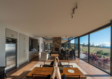 Dragonfly Lodge - Yamba Accommodation 2