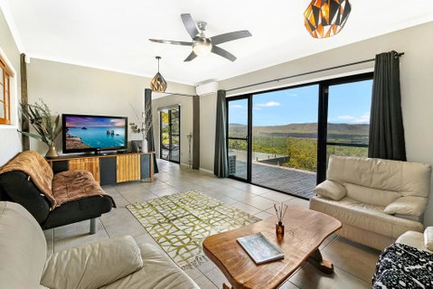 Eagles Loft - Yamba Accommodation 0