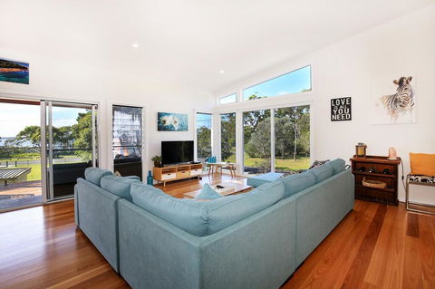 Eagleview - Pet Friendly - 4 Min Walk To Beach - Yamba Accommodation 0