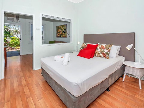 Easy Going Holiday Unit On McKenzie MK5 - Yamba Accommodation 3