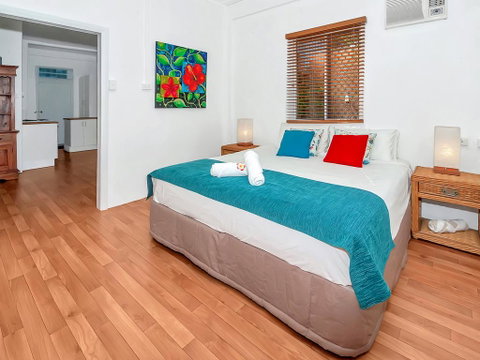 Easy Going Holiday Unit On McKenzie MK6 - Yamba Accommodation 0
