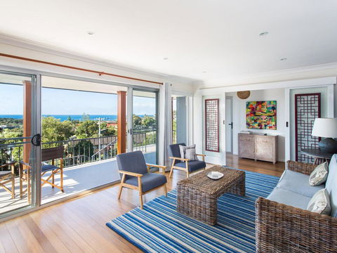 Easy Living At 14 Daphne Street - Yamba Accommodation 0