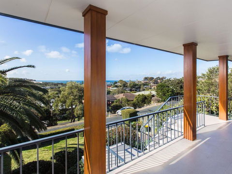 Easy Living At 14 Daphne Street - Yamba Accommodation 2