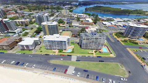 Ebbtide 38 - On The Beach! - Yamba Accommodation 1