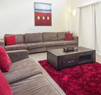 Eclipse 5- Spacious Townhouse - Yamba Accommodation