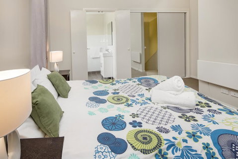 Eclipse 5- Spacious Townhouse - Yamba Accommodation 3