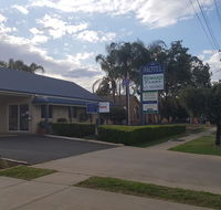 Edward Parry Motel and Apartments - Yamba Accommodation