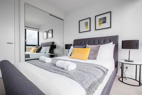 Elegant 2BR@Footscray Station - Yamba Accommodation 2