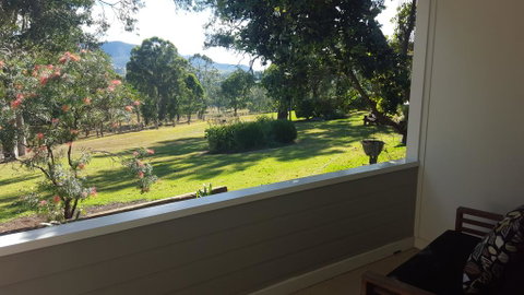 Elfin Hill Vineyard Accommodation - Yamba Accommodation 3