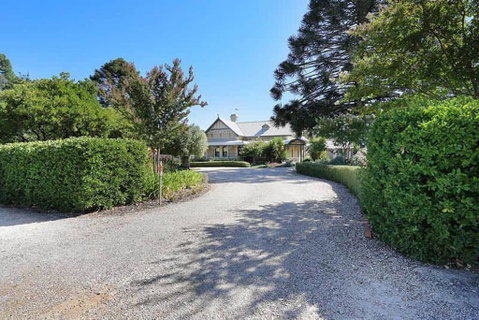 Elizabeth House - Yamba Accommodation 0