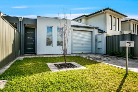 Ella House Adelaide - Yamba Accommodation 2