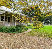 Elm Cottage - Yamba Accommodation