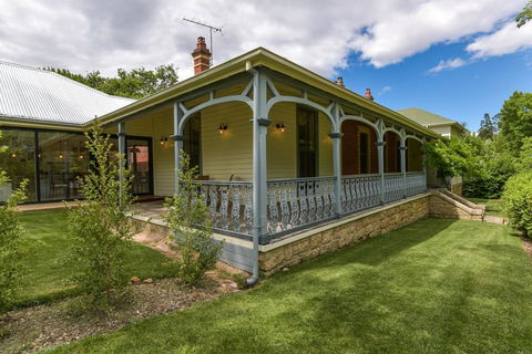 Elm Tree Lodge Beechworth - Yamba Accommodation 3