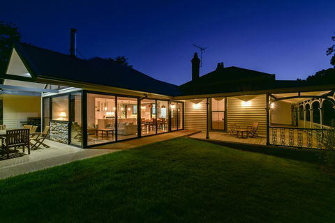 Elm Tree Lodge Beechworth - Yamba Accommodation 0