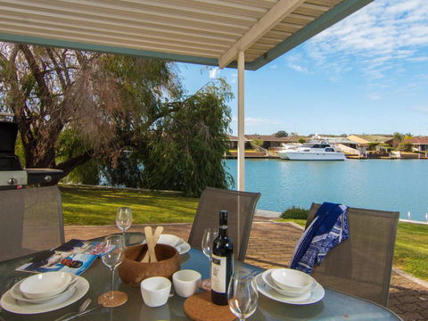 Elouera 23 - Yamba Accommodation 3