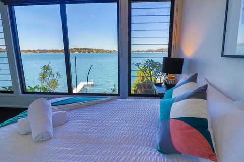 Elysium Lakehouse - Yamba Accommodation 0