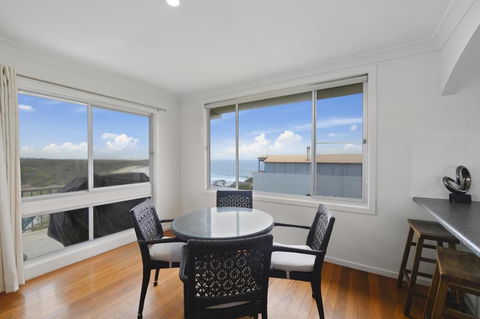 Emerald Views - Yamba Accommodation 3