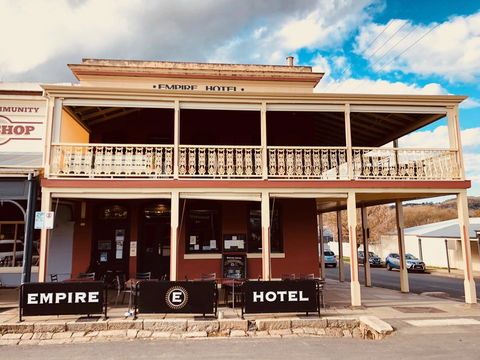 Empire Hotel Beechworth - Yamba Accommodation 0