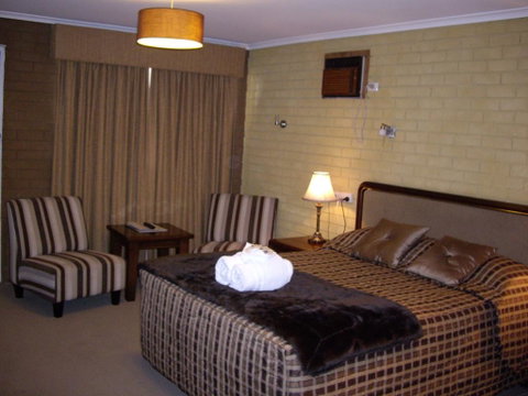 Estelle Kramer Motel - Yamba Accommodation 2