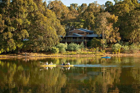 Evedon Lakeside Retreat - Yamba Accommodation 0