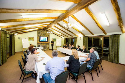 Evedon Lakeside Retreat - Yamba Accommodation 3