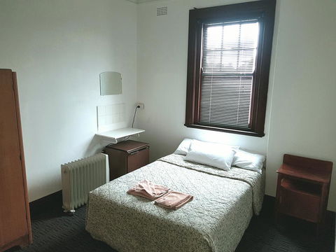 Exchange Hotel Blayney - Yamba Accommodation 0