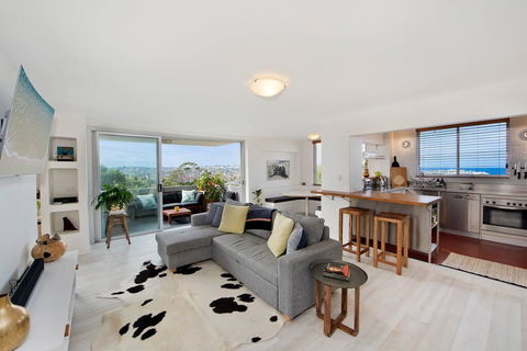 Experience Bondi Beach As Your Backdrop - Yamba Accommodation 0