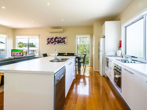 Fantasea - Yamba Accommodation 2