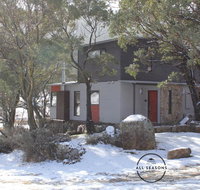 Faraya Chalet - Yamba Accommodation
